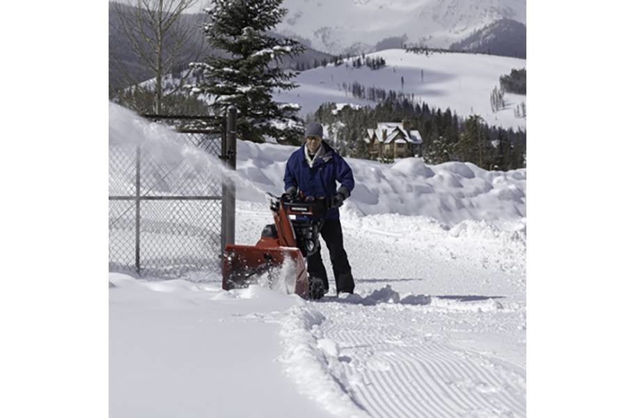 Honda HSS928AT Two Stage 28″ Snow Blower