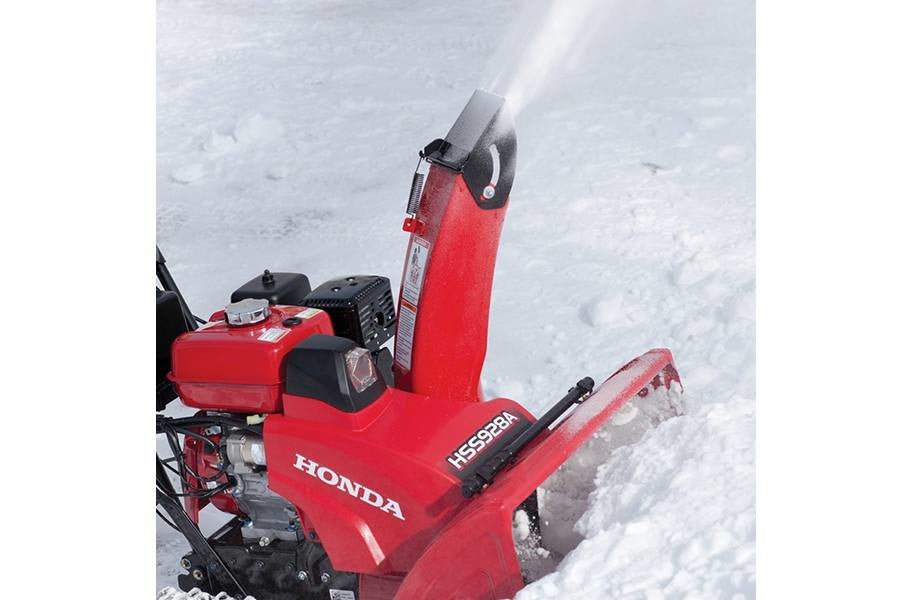 Honda HSS928AT Two Stage 28″ Snow Blower